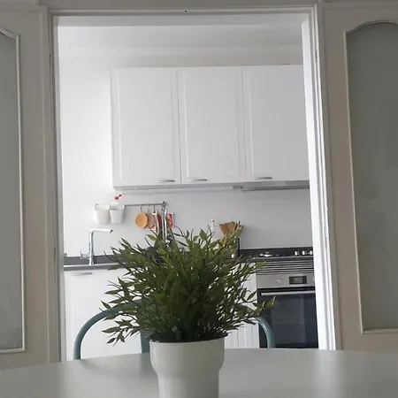Apartment Amalia Rodrigues -apartamento Com 3 Quartos Em Pleno Coracao De