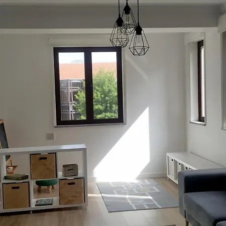 Amalia Rodrigues -apartamento Com 3 Quartos Em Pleno Coracao De * Ilhavo